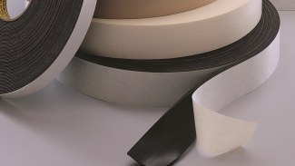 Single sided foam tapes